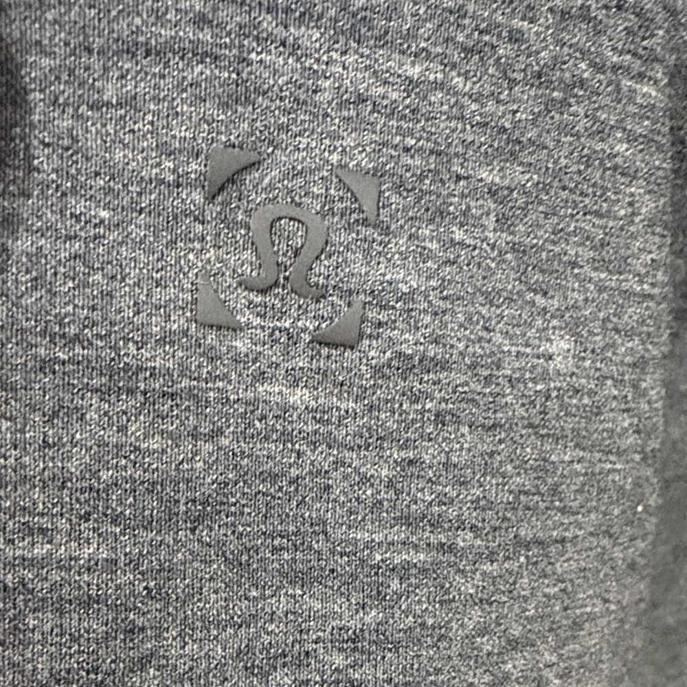 EUC Lululemon Dark Gray Fundamental V-Neck T-Shirt - Picture 3 of 4